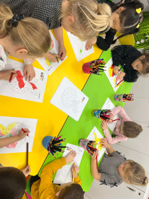 Color the Apple by Numbers